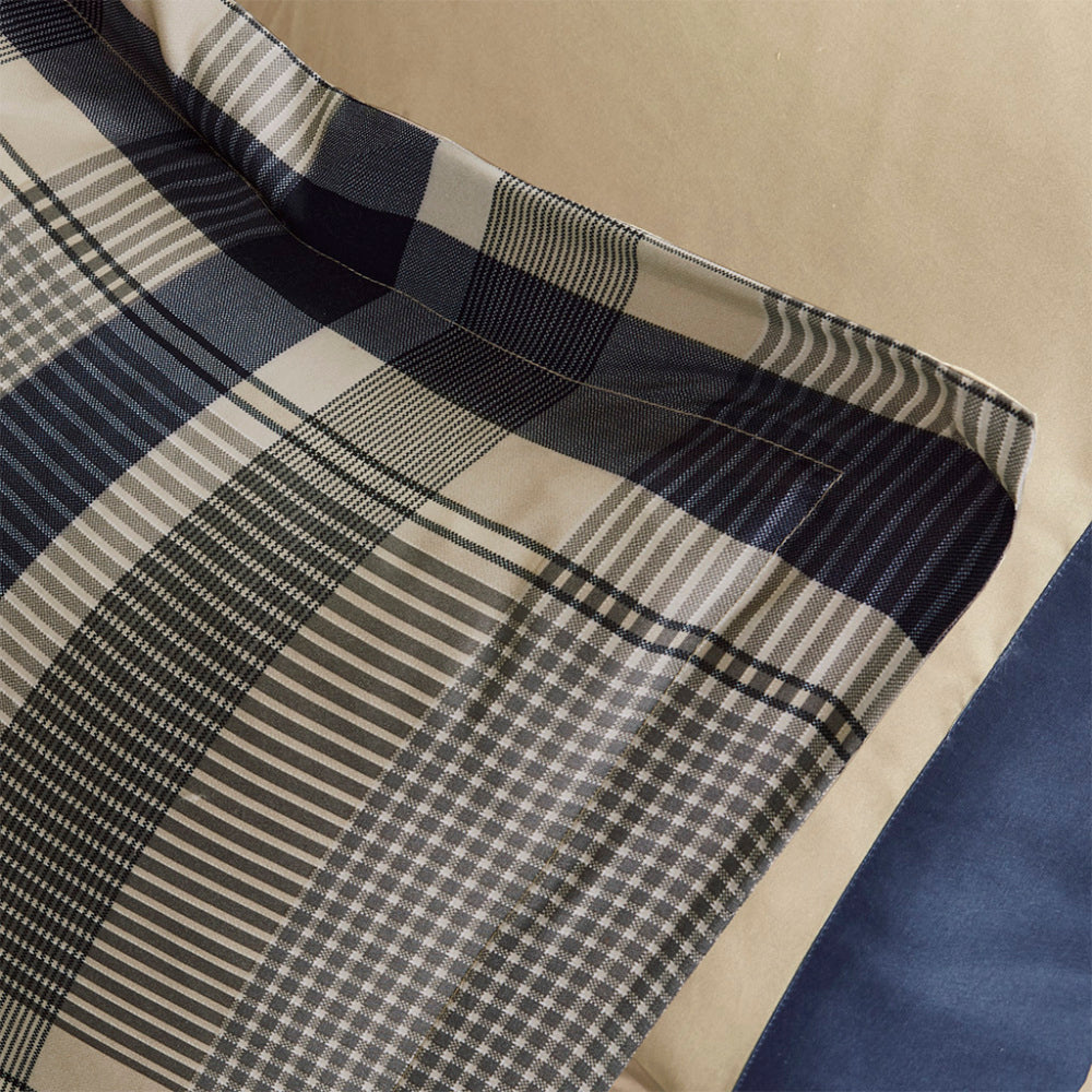 Full Plaid Comforter Set with Bed Sheets
