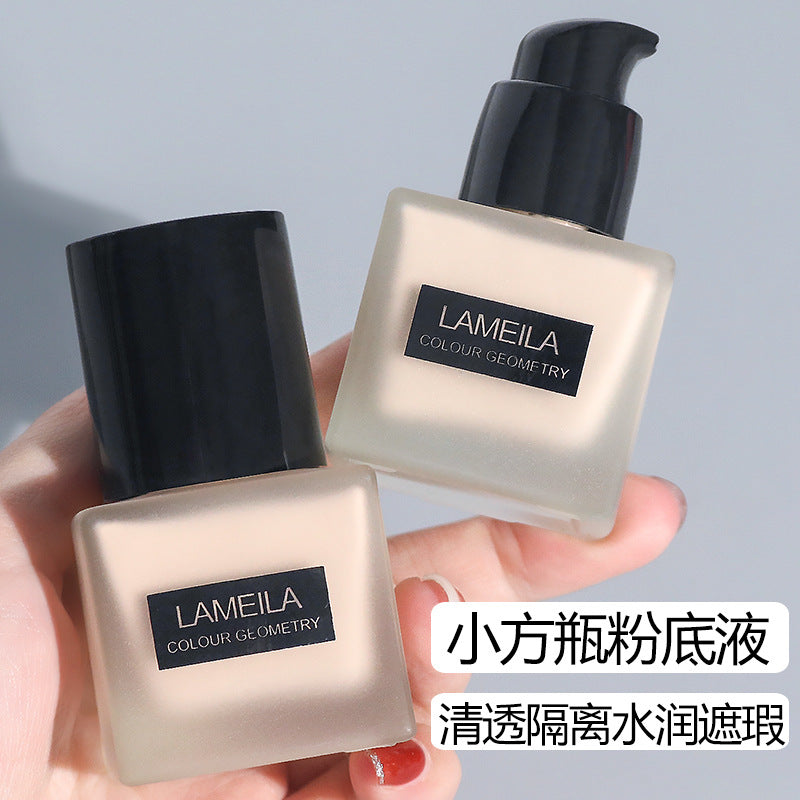 Lamera Small Square Bottle Foundation Liquid Clear Concealer Moisturizing Not Card Powder Natural Service Lasting Not Easy To Take Off Makeup BB Cream