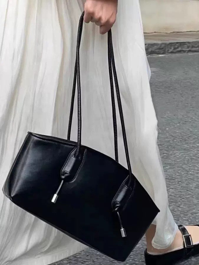 Black Armpit Bag For Women 2025 New Fashion High-Quality Niche Design Accessible Luxury Commuter Satchel Shoulder Bag