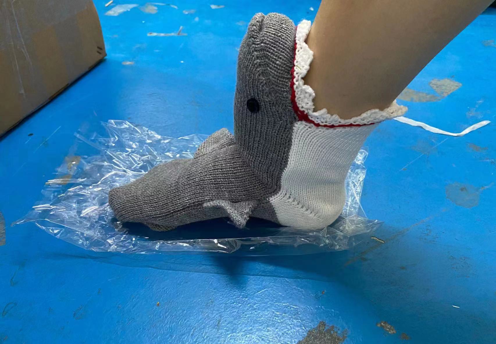 Christmas Knitted Crocodile Socks Cross-border Explosive Animal Funny Socks Including Adults And Children One Size