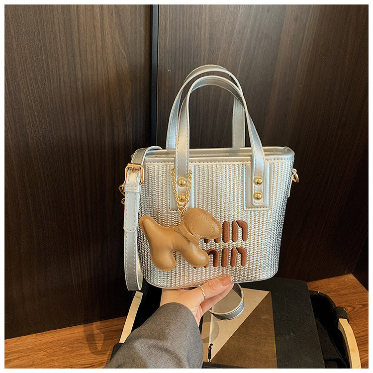 High-grade Texture Bag Women's 2025 New Trendy Fashion Niche Design Portable Bucket Bag Commuter Casual Crossbody Bag