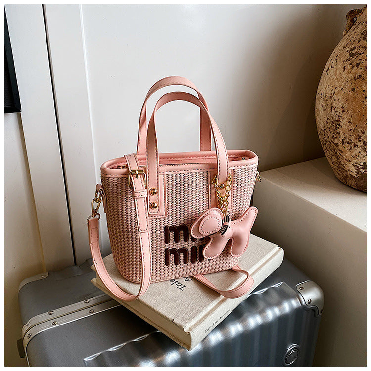 High-grade Texture Bag Women's 2025 New Trendy Fashion Niche Design Portable Bucket Bag Commuter Casual Crossbody Bag