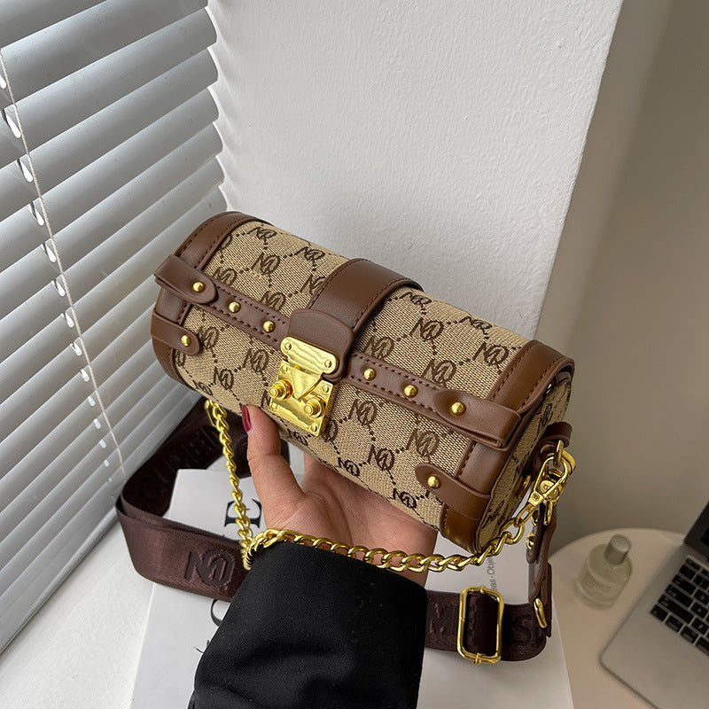 French Style Niche Design Chain Boston Bag Women's Summer 2022 New Fashion Texture Messenger Bag Cylinder Bag