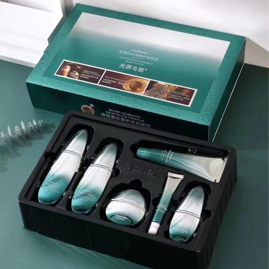 Time And Her Black Truffle Skin Care Products Suit Soothing, Patronizing And Moisturizing Cosmetics Suit