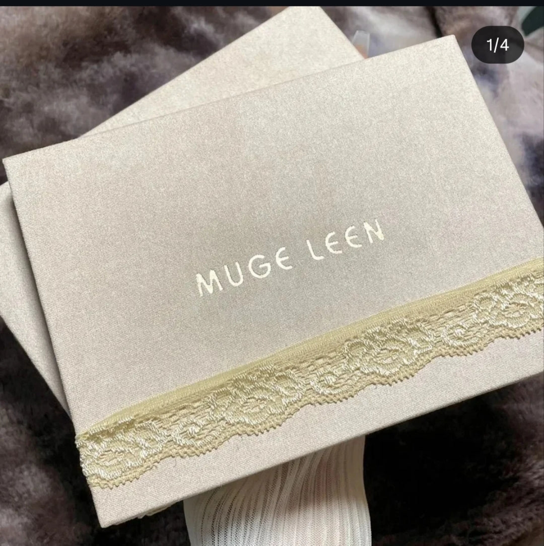 MUGELEEN Dream Goddess Eyeshadow Plate